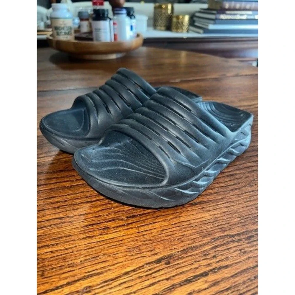 Hoka One One Recovery slide sandals US Mn’s 7 Wm’s 9 black